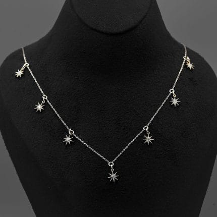 Golden Horizon Bar Necklace – Sleek Modernity Meets Timeless Charm